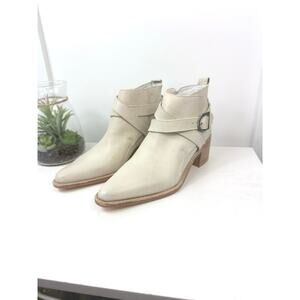 Cute NWTs Free People Boots Size 5.5 $78 MRSP